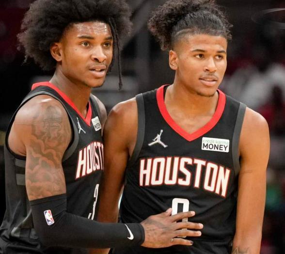 跟队记者：邓弗里斯因脚踝受伤可能缺阵至12月中旬左右