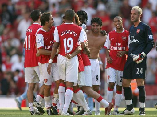 英超VAR判罚争议回顾 关键判罚影响赛果