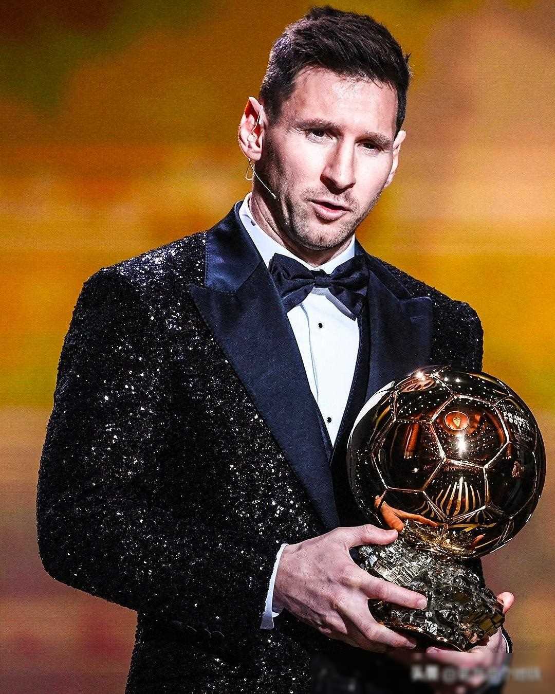 42场造45球！巴萨一人成金球奖黑马，率队争西甲