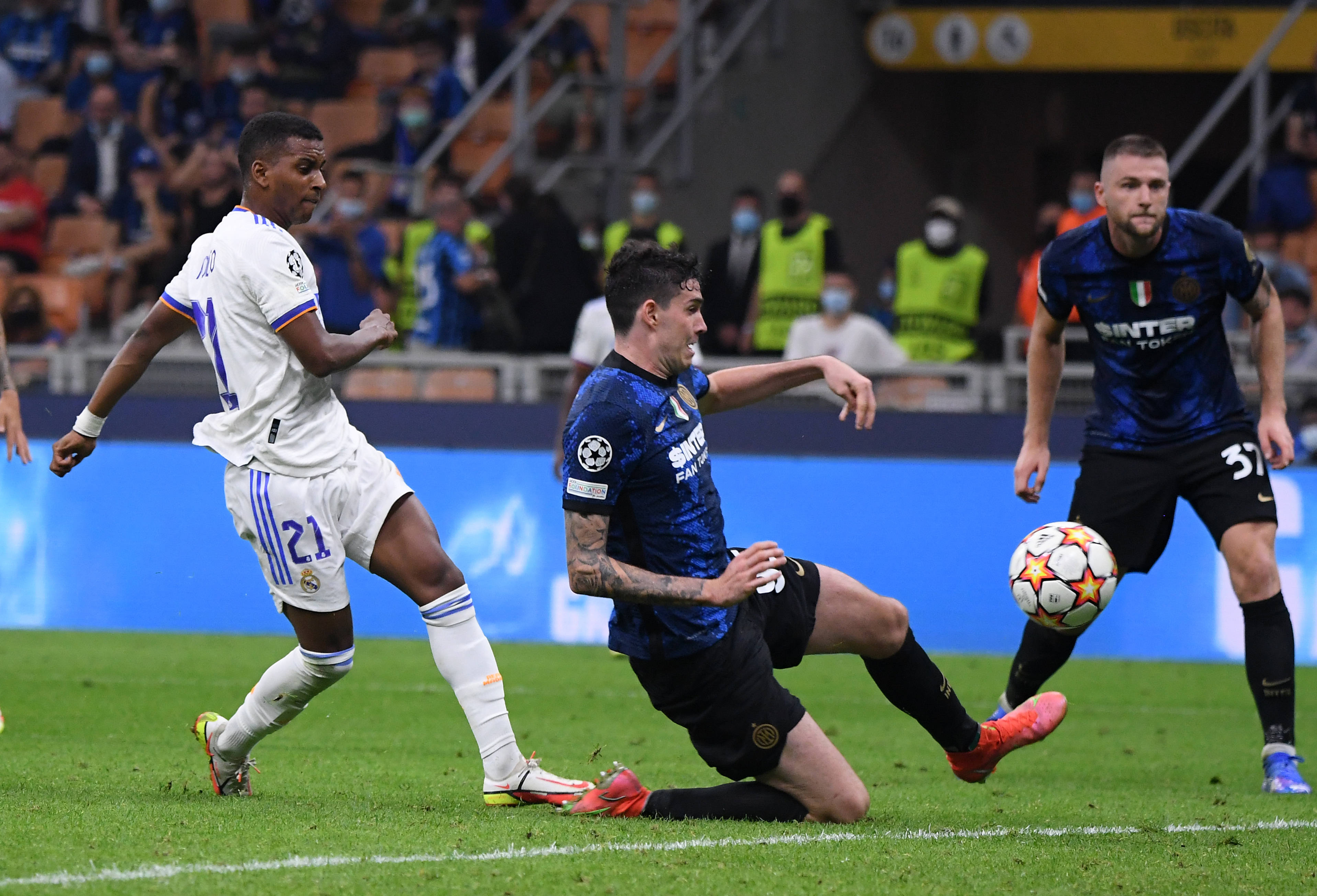 山东高速男篮昂首晋级俱乐部杯八强 阵容淬炼蓄力CBA新赛季