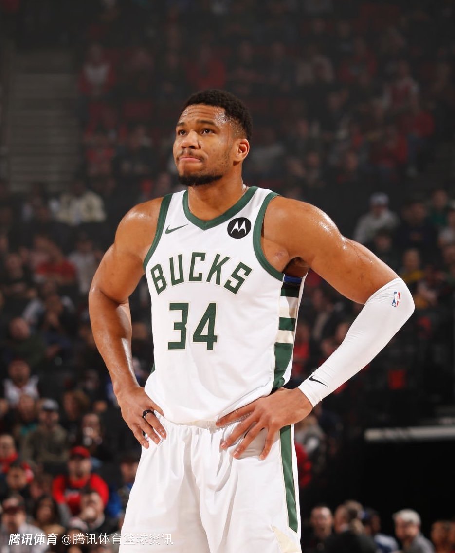 堪萨斯皇家队莫斯塔卡斯打破队史单季本垒打纪录