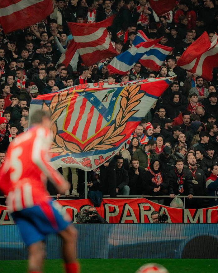 詹姆斯送四分卫长传助攻，湖人打出6-0反超打停步行者