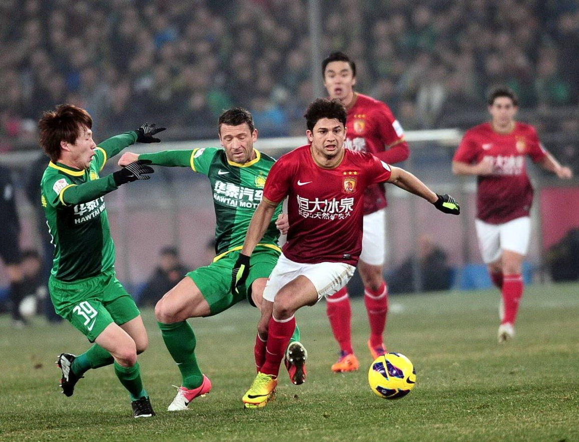 世界杯入选赛｜0比1输沙地遭双杀 中国2连败垫底